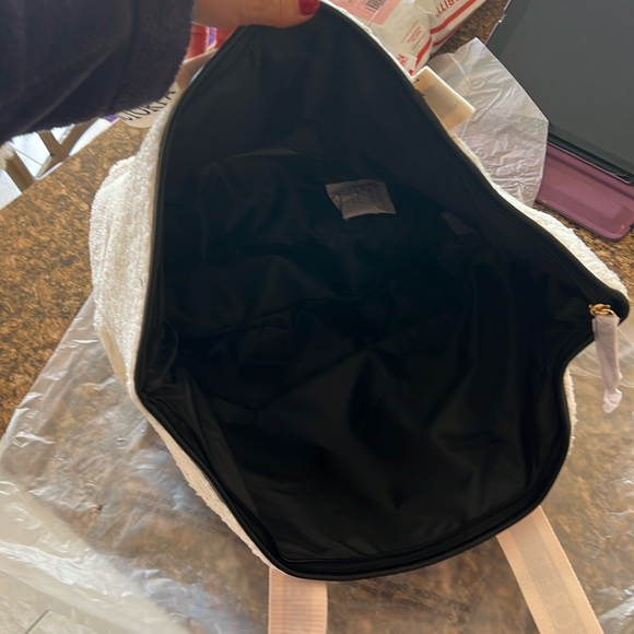 NWT Victoria Secret Sherpa Bag - Picture 7 of 9